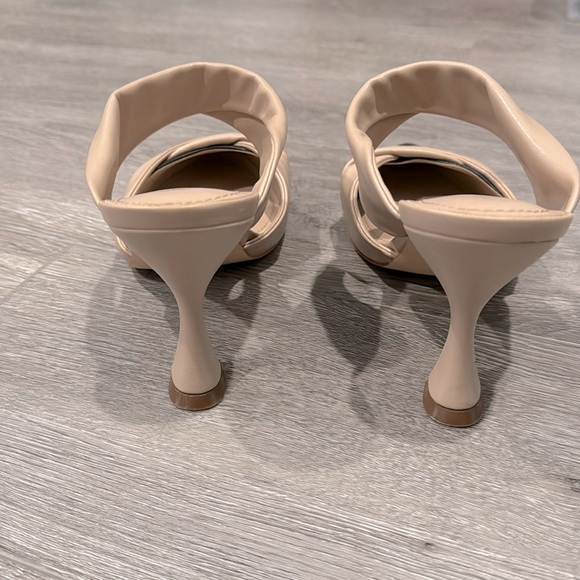 🆕 Marc Fisher style: MF Heaton tan and black pointy toe pumps Size 9 - Picture 4 of 7